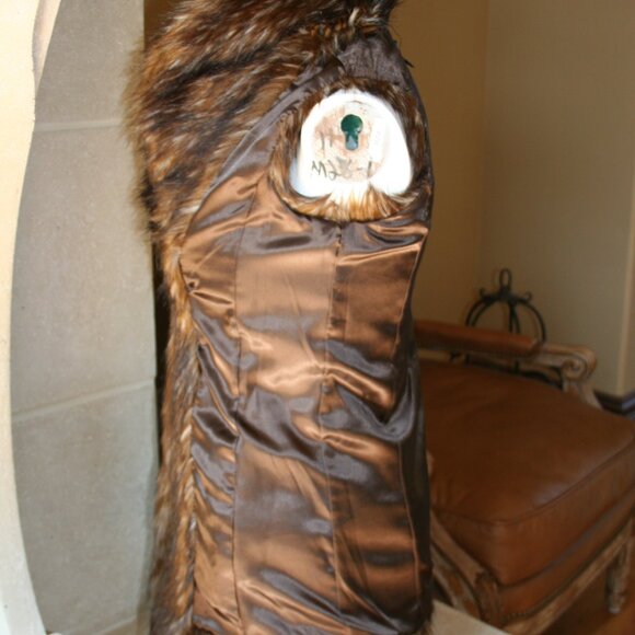 Noriko Brown Fox Faux Fur/ Vest  Size Small - Picture 8 of 14